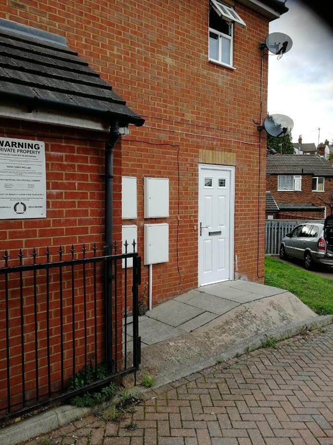 Metrolets 2 Lägenhet Luton  Exteriör bild